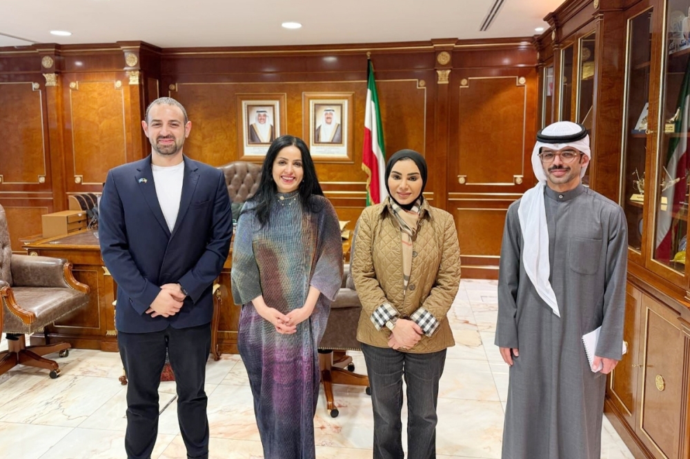 وزيرة الشؤون: أفضل سبل الرعاية والتمكين للأطفال وتعزيز حماية الأسرة - بحثت مع مدير يونسيف لدول الخليج تعزيز التعاون المشترك 