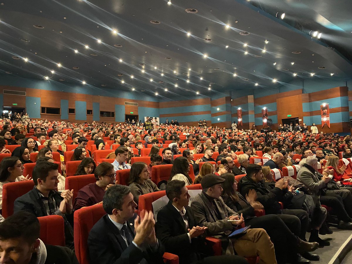 MarmarADK's tweet photo. 🔷️ Jön Türkler'den İttihat ve Terakki’ye, Türk Devrimi'nin eşsiz mirasını Türkiye'nin seçkin aydınlarından dinlediğimiz #TürkDevrimiSempozyumu katılımcıların yoğun ilgisiyle devam ediyor. https://t.co/saw5s667sC