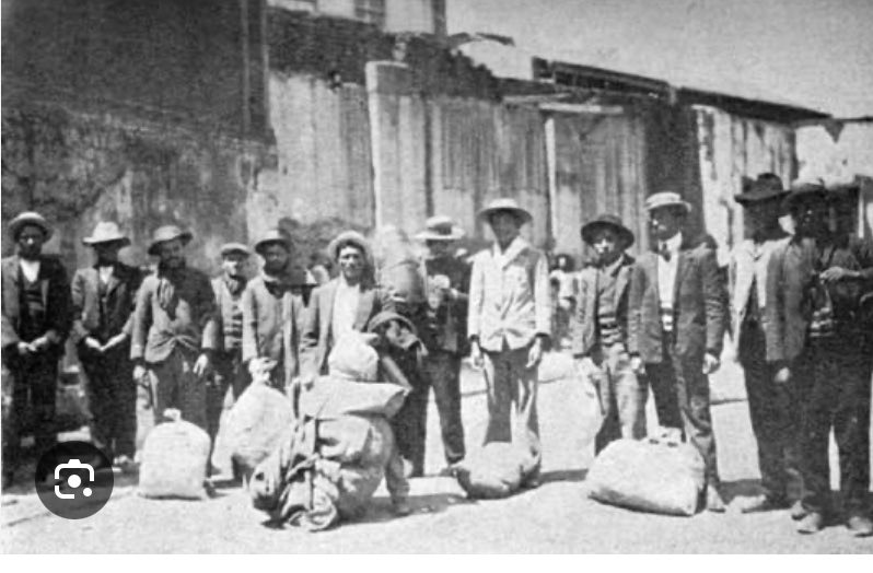 21 de Diciembre 1907-2025.
Las contradicciones que emergen entre el capital y el trabajo, golpearon a los pampinos y golpean hoy a las y los trabajadores, Santa María fue la forma más brutal de esta exclusión, y aún no nos reponemos.