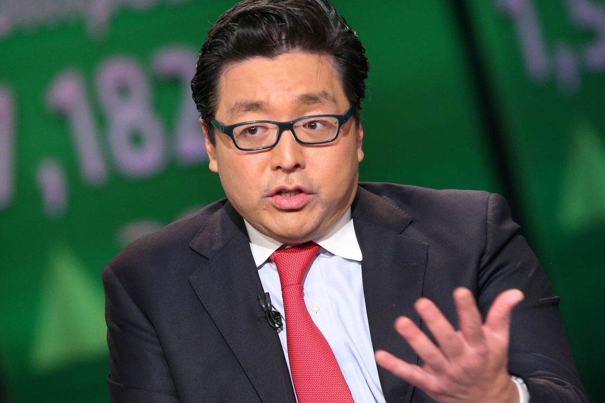 🥔CRIPTOVALUTE : "Fundstrat prevede un possibile ritiro delle criptovalute all'inizio del 2026, in contrasto con le previsioni ottimistiche di Tom Lee"