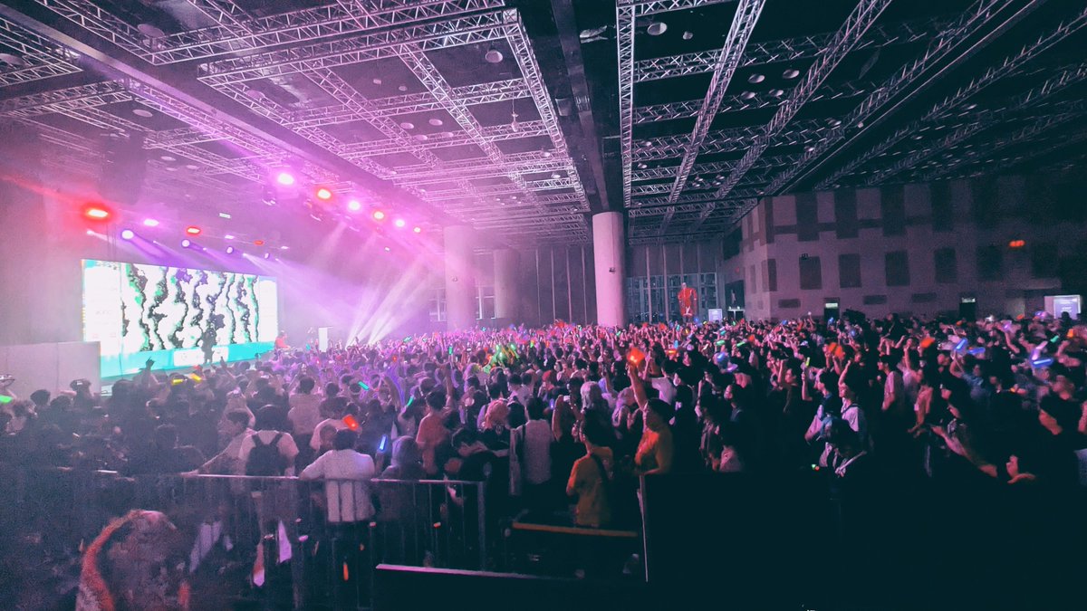 かめりあ (Camellia) tweet media