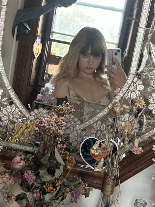 mirror selfie wrapped. Chronological