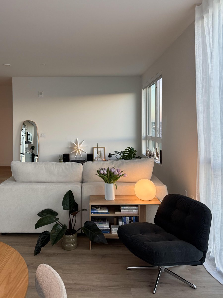 Rayacertae's tweet image. The best way to predict your future is to create it.