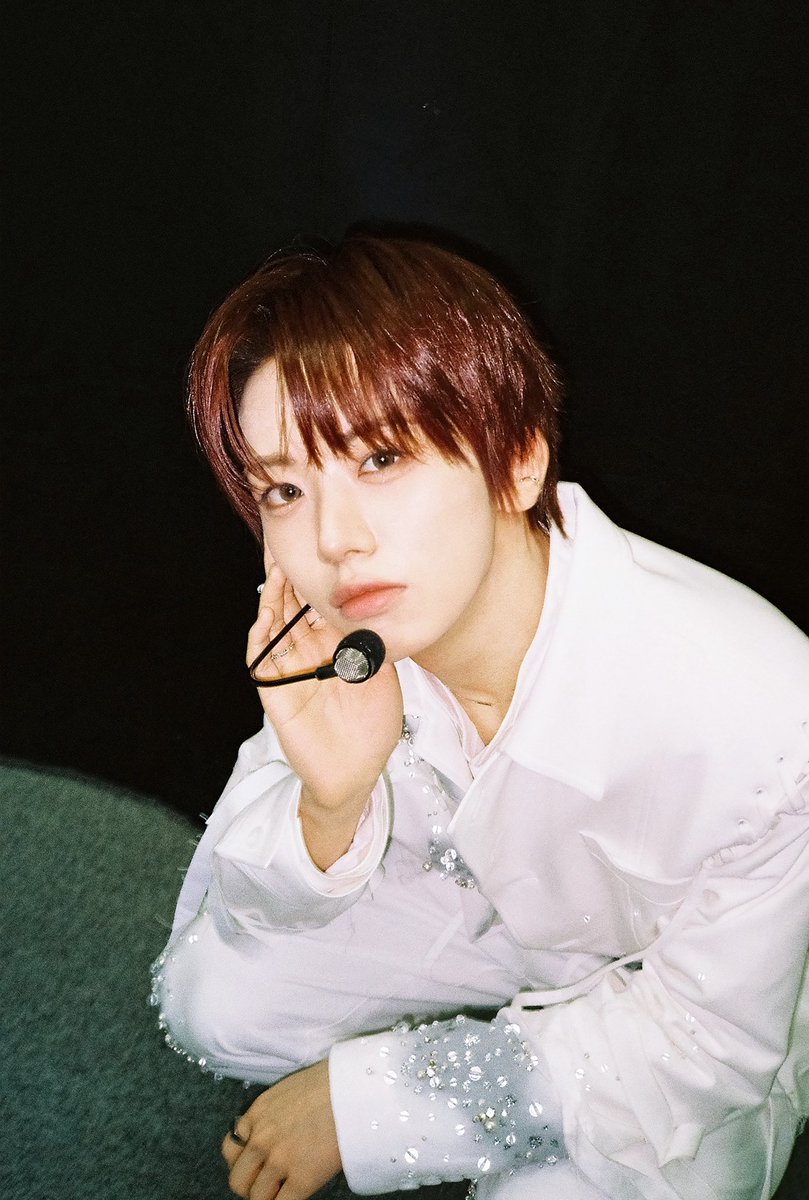 AHOF_official's tweet photo. Backstage Film Dump 📸

#AHOF #아홉 https://t.co/4epLBN3lqr