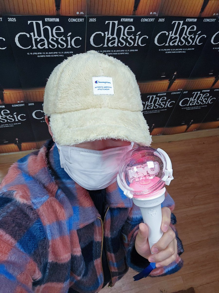 9ryeong9's tweet image. 규 콘서트 정말 좋았다 ! 총평 : 완벽