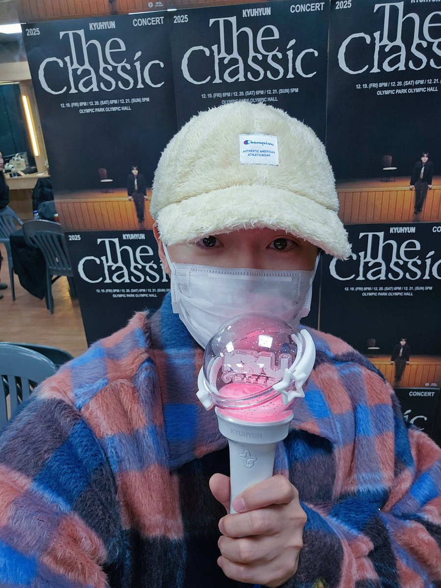 9ryeong9's tweet image. 규 콘서트 정말 좋았다 ! 총평 : 완벽