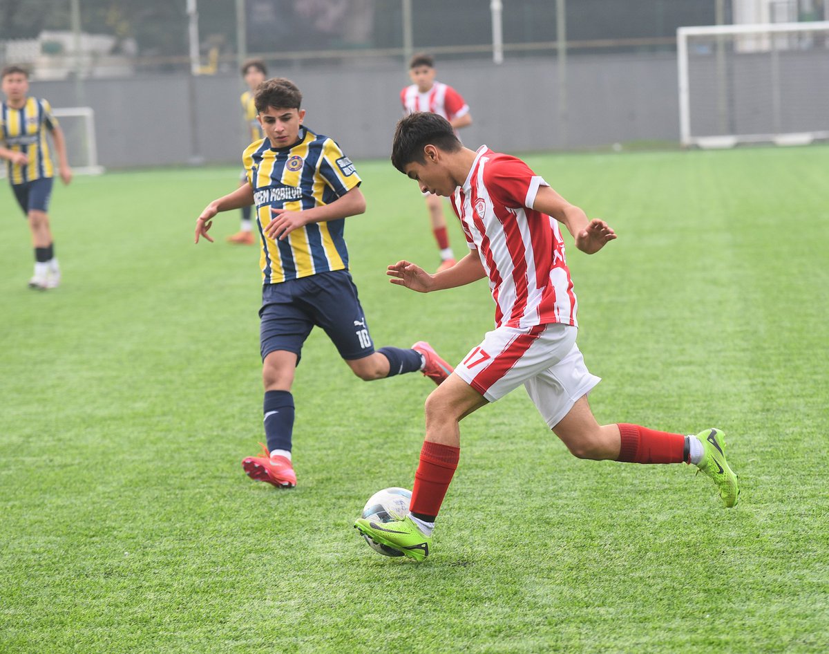 U16'larımız doludizgin! 7-1

U16 Futbol Takımımız, lig müsabakasında Paşaköy Futbol Kulübü'nü konuk etti.

Kırmızı Beyazlarımız üç puanı 7-1'lik skorla alarak üst üste yedinci galibiyetine imza attı.