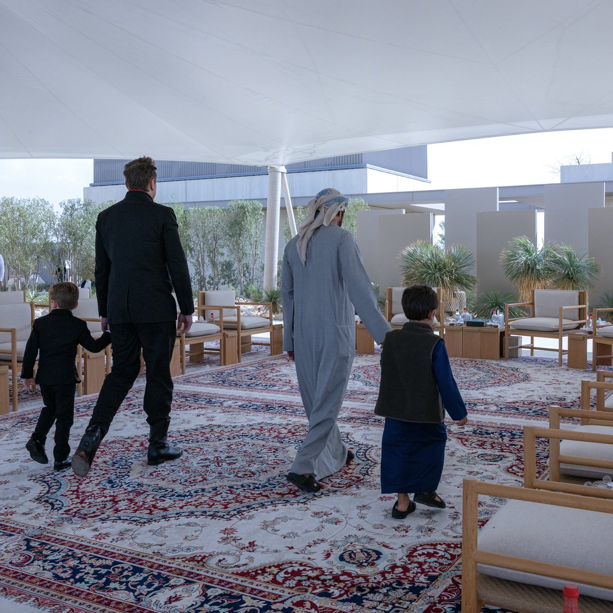 HamdanMohammed's tweet image. I very much enjoyed a multifaceted discussion with Elon Musk on space, technology and humanity. Excited to see what the future holds.

@elonmusk