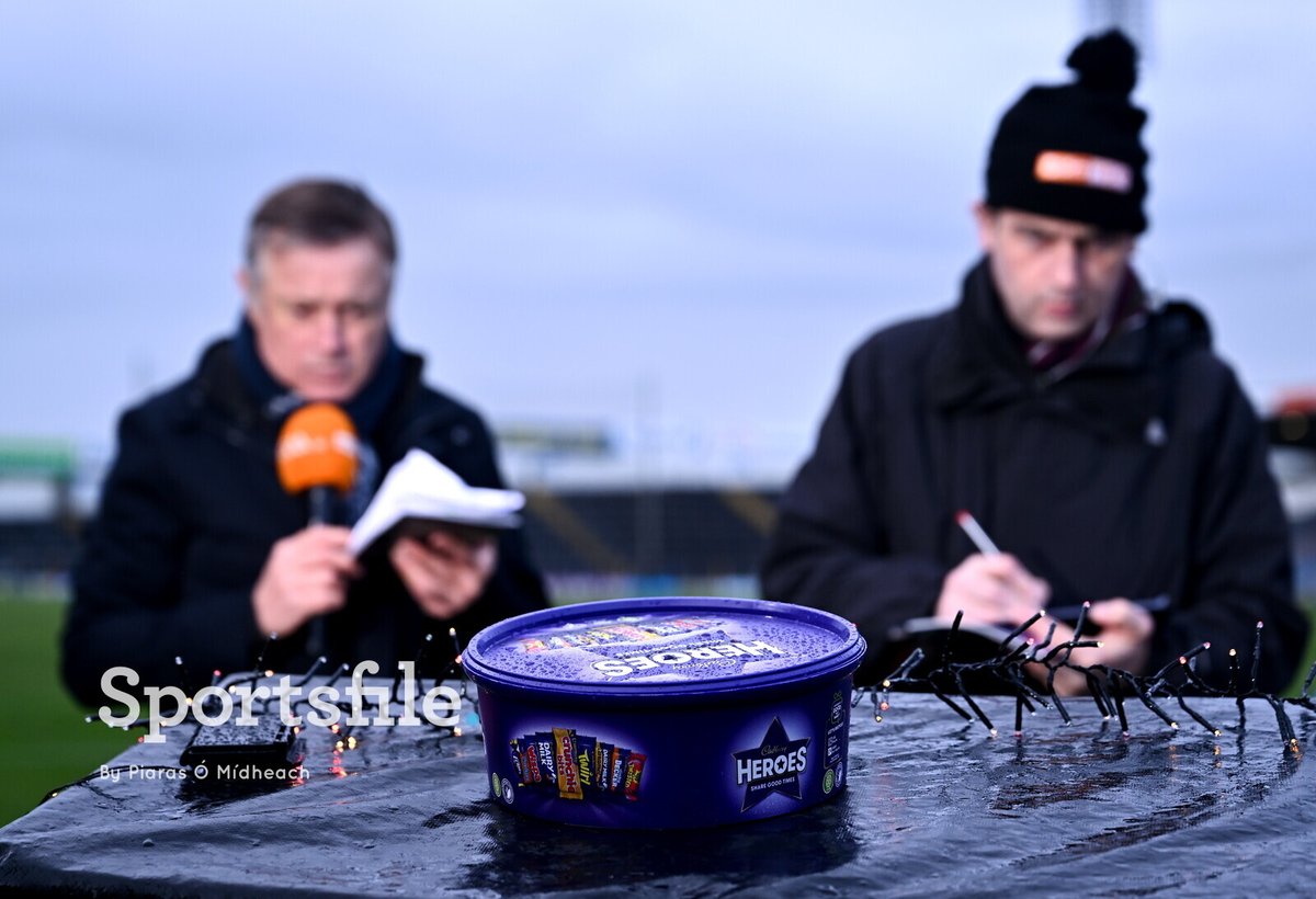 sportsfile's tweet image. Watching the Heroes

TG4 presenter Micheál Ó Domhnaill and analyst Cathal Moore watch the other semi-final between Loughrea and Slaughtneil on a monitor before the AIB GAA Hurling All-Ireland Senior Club Championship semi-final match between Ballygunner &amp;amp; St Martin's in Thurles.