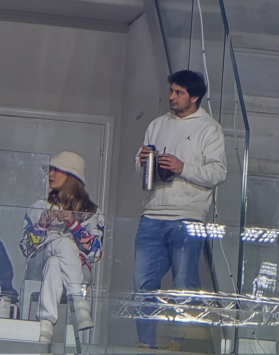 la regina delle WAGS a vedere giocare suo marito insieme a Nahuel anche oggi Javi è l'uomo più felice del mondo #helevier #GoDragons