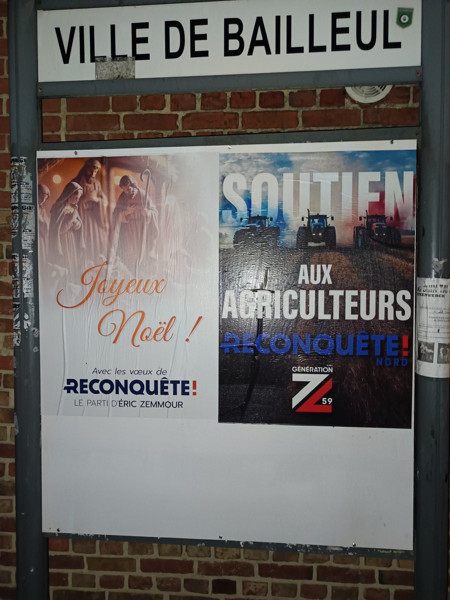 Francois59GZ's tweet photo. Collage d'affiches pour Noël et en soutien à nos agriculteurs sur #Nieppe #Bailleul #AgriculteursEnColere https://t.co/b5MBYmCQAM