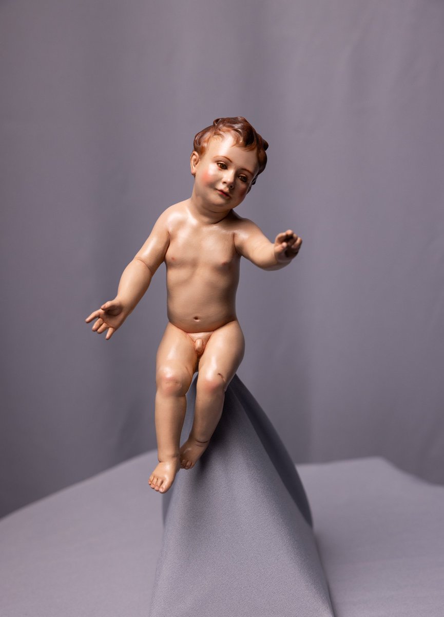 PanequeArte's tweet photo. Os presento mi último trabajo, niño Jesús modelado en Terracota y policromado al óleo.
20 cm.
Fotografías @lmgomezpozo 
#Navidad  #cofradiasmlg #belen  #arte #art #arts #niñojesus #ClayArt https://t.co/17PcFxGvcI