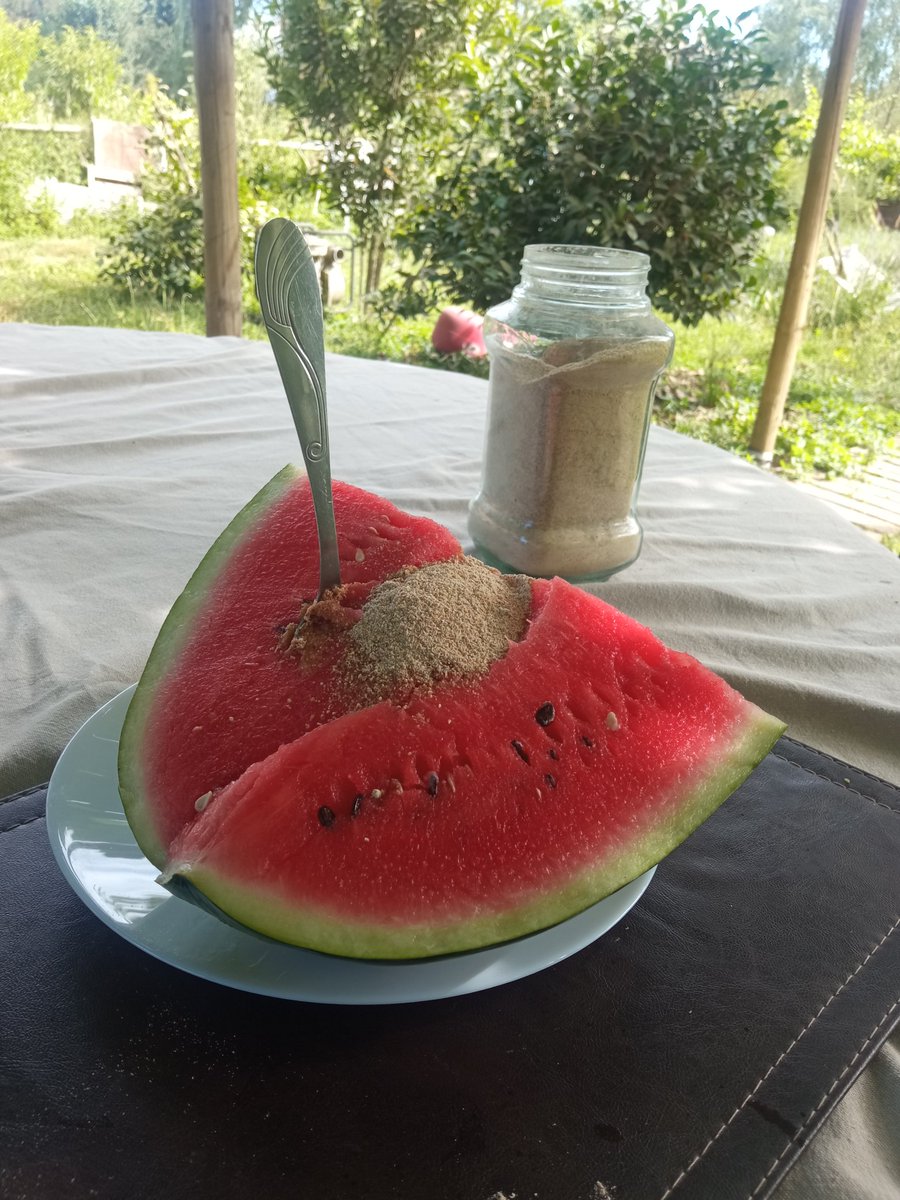Manungo6's tweet photo. Así va la tarde de domingo!!
Sandilla con harina como decía mi abuela Delfina.
Buena tarde pues!! https://t.co/XMv7NWDdW9