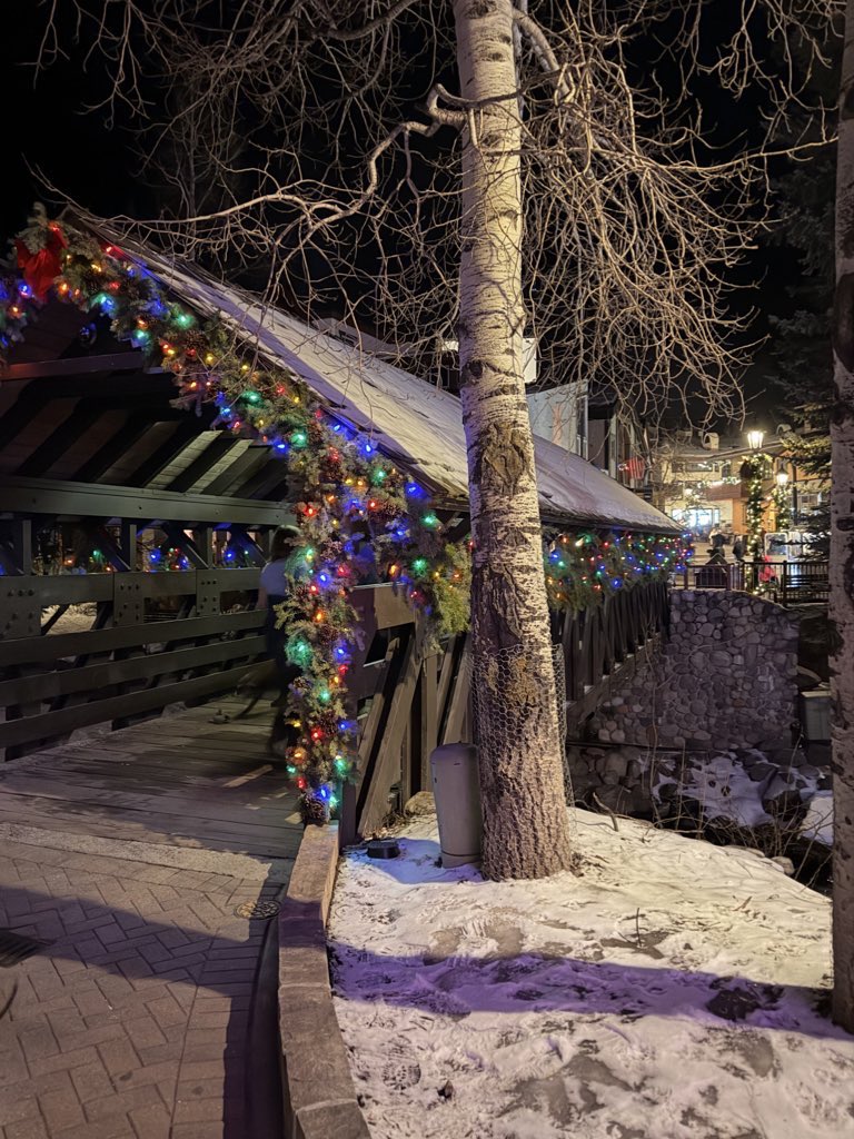 Vail by night 🎄✨♥️