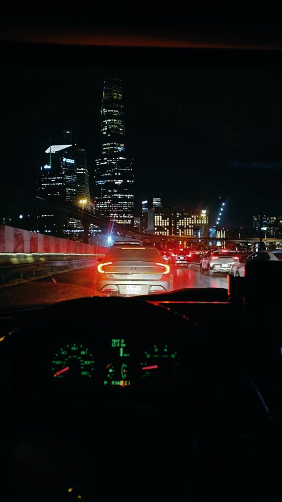 be8z_'s tweet photo. KAFD at night 🌃 https://t.co/Gth15CNWJi