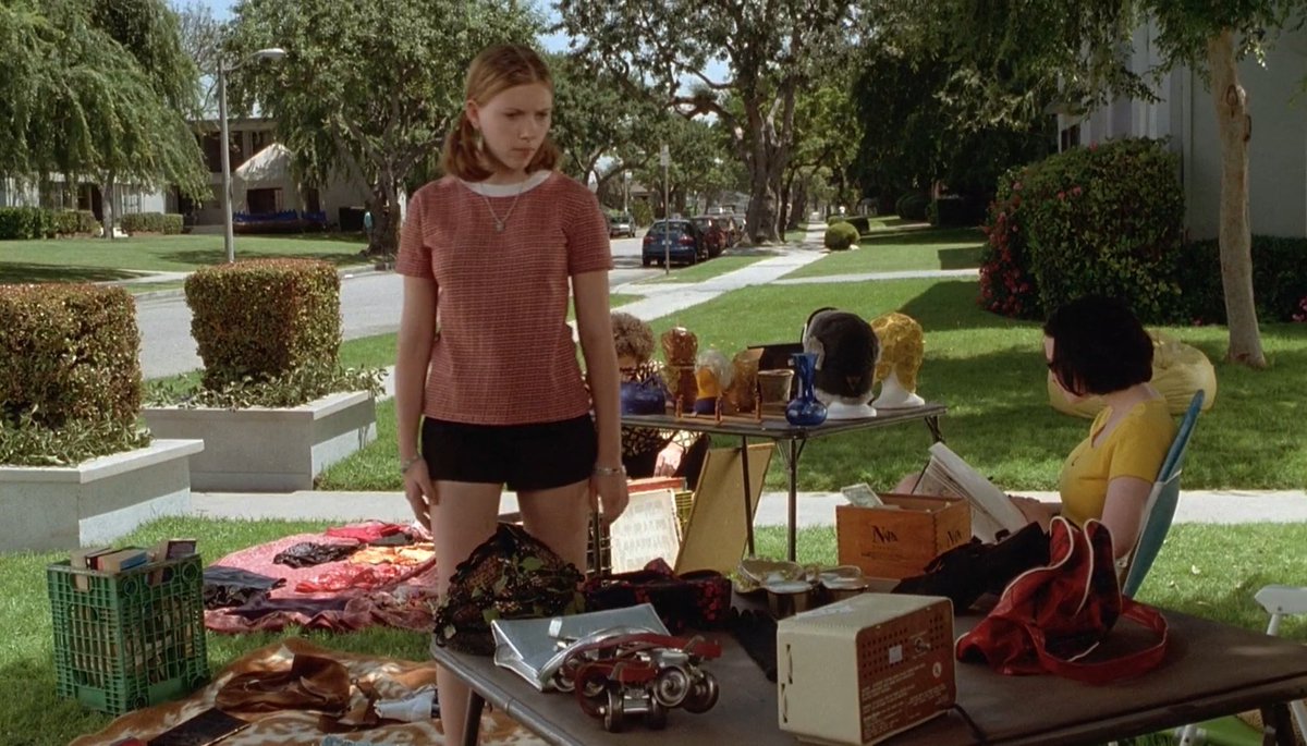 zimoezi's tweet image. Ghost World (2001) dir. by Terry Zwigoff 
#filmtwt #screencaps