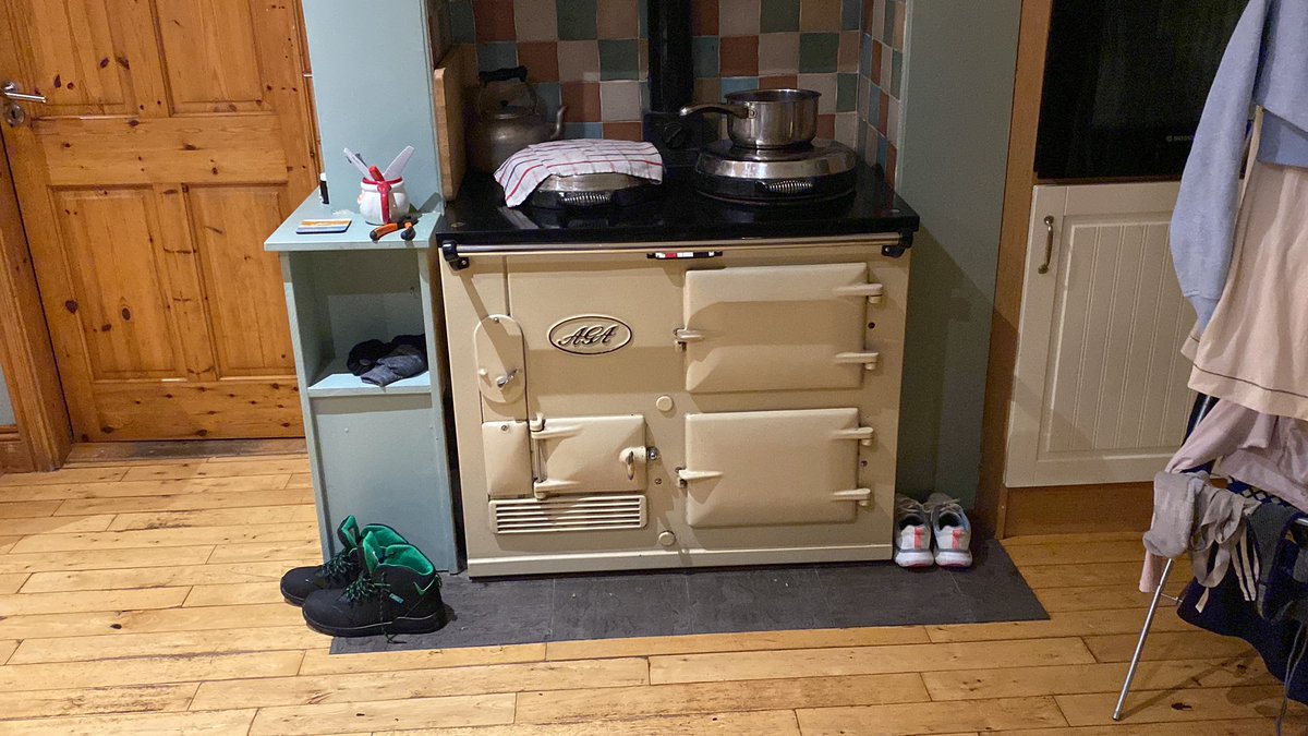 Connor Shields tweet media