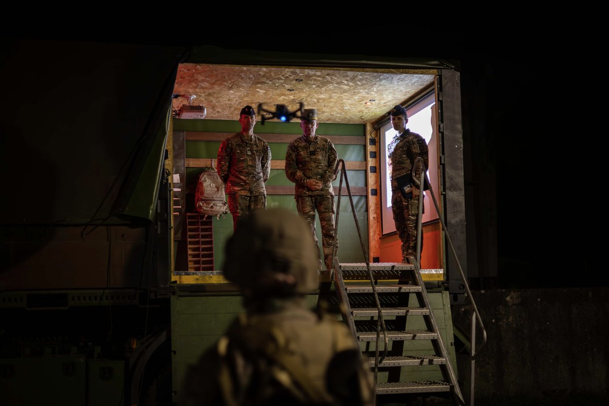 121e régiment du Train tweet media