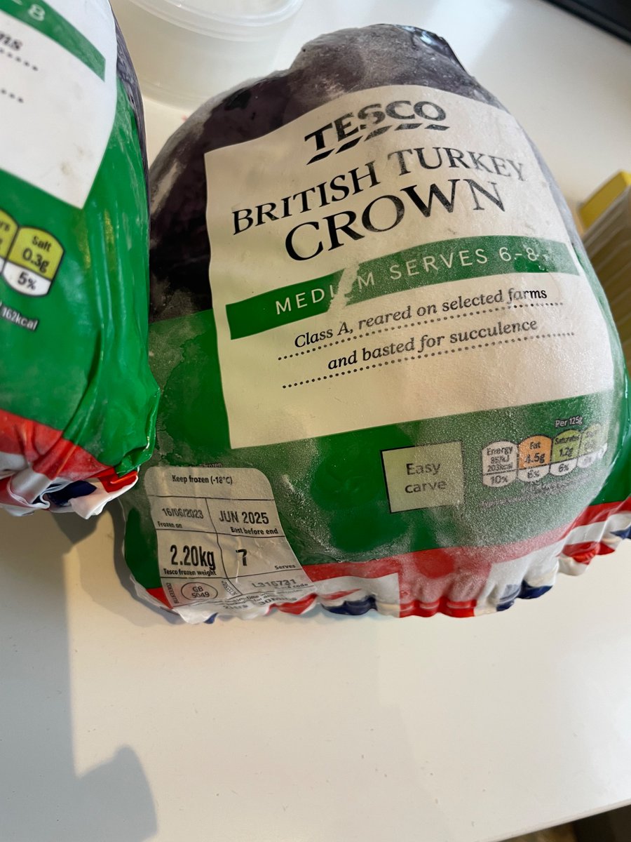 LadyGuru's tweet photo. @Tesco I bought these turkey 10/12. They are massively past their sell by. Ealing Broadway store should be fined for food hygiene failures . I didn’t notice . Not expecting turkeys on sale in December to be past their date https://t.co/1eJ9bwUMQI