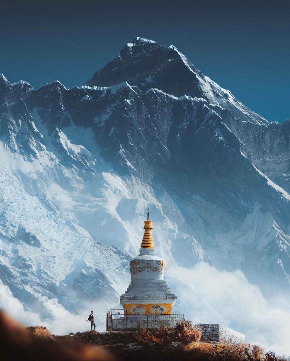 In the throne room of the gods. Mount Everest, Nepal 🏔
