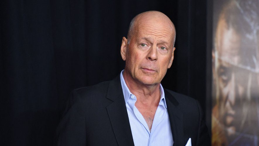 NewsTVReal's tweet image. La famille de Bruce Willis, qui se prépare à sa disparition, a annoncé qu'elle ferait don de son cerveau à la recherche sur la démence après sa mort. 😞