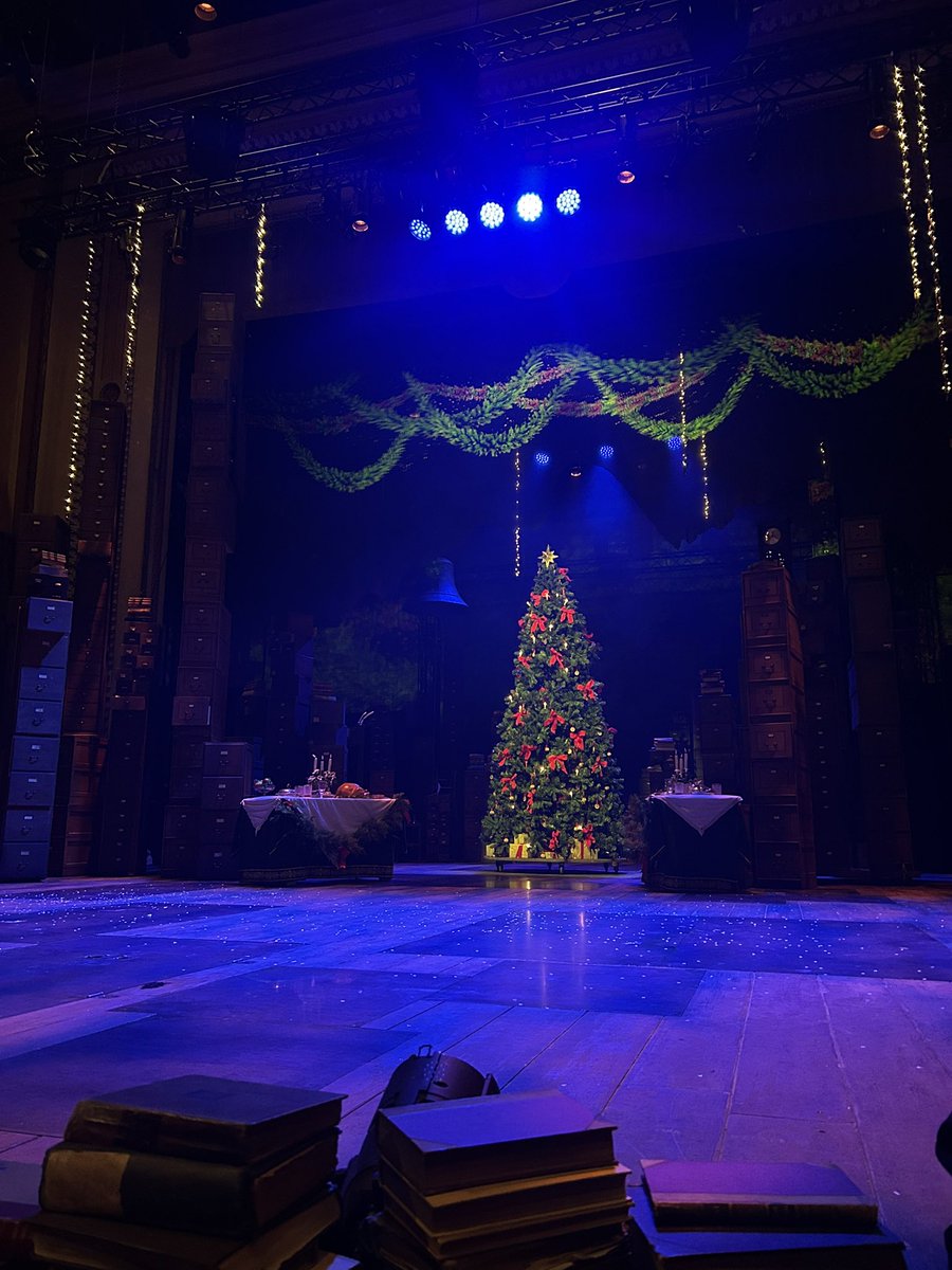 A Christmas Carol by <a href="/Markgatiss/">Mark Gatiss 💙</a> 
<a href="/Yourallypally/">Alexandra Palace</a> has to be the best version of this festive staple I’ve ever seen. 
Gloriously inventive, passionately performed. Really quite something special. 🎄