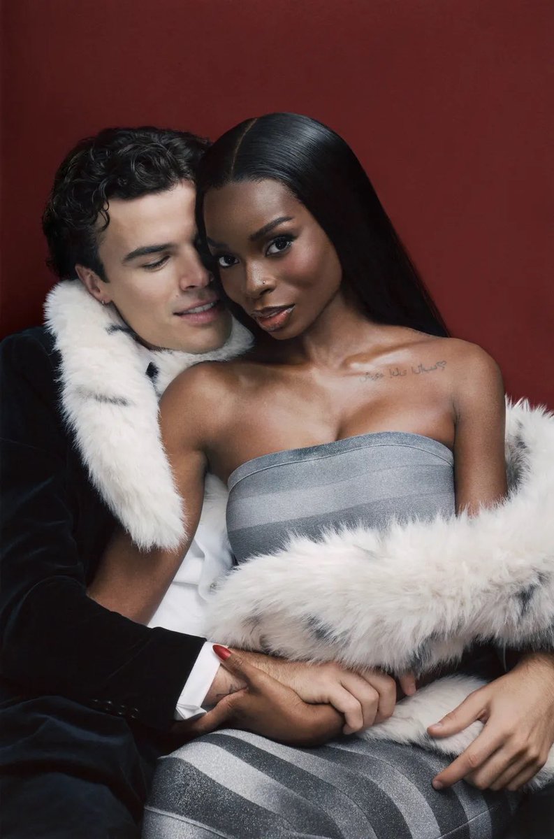 RoveTheory tweet media