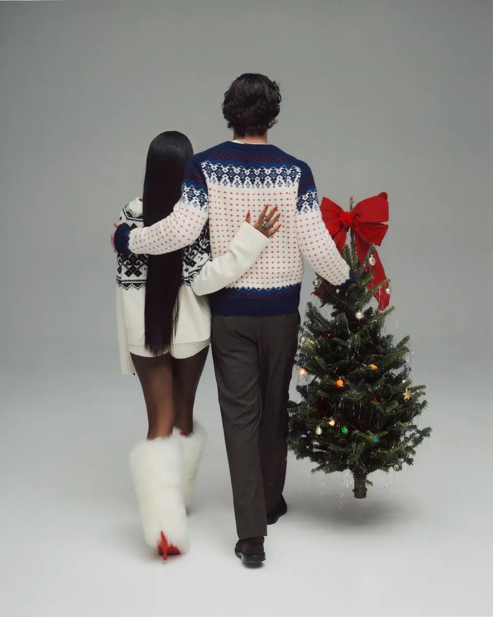 RoveTheory tweet media