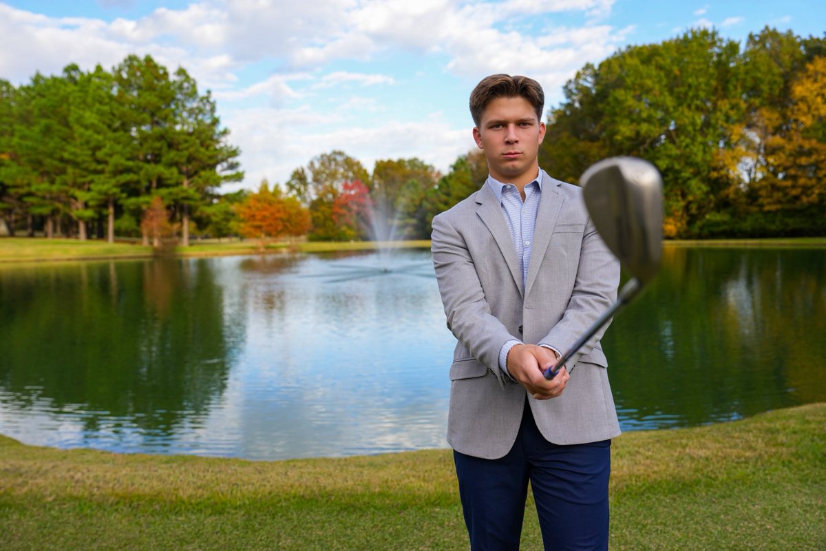 deenachris's tweet photo. Here is a sneak peak from my Senior photo session with Dallas Vinson, Class of 2026, McCracken County High School! @deenakuntzphotography @deenachris1 https://t.co/odiN5gDSZD