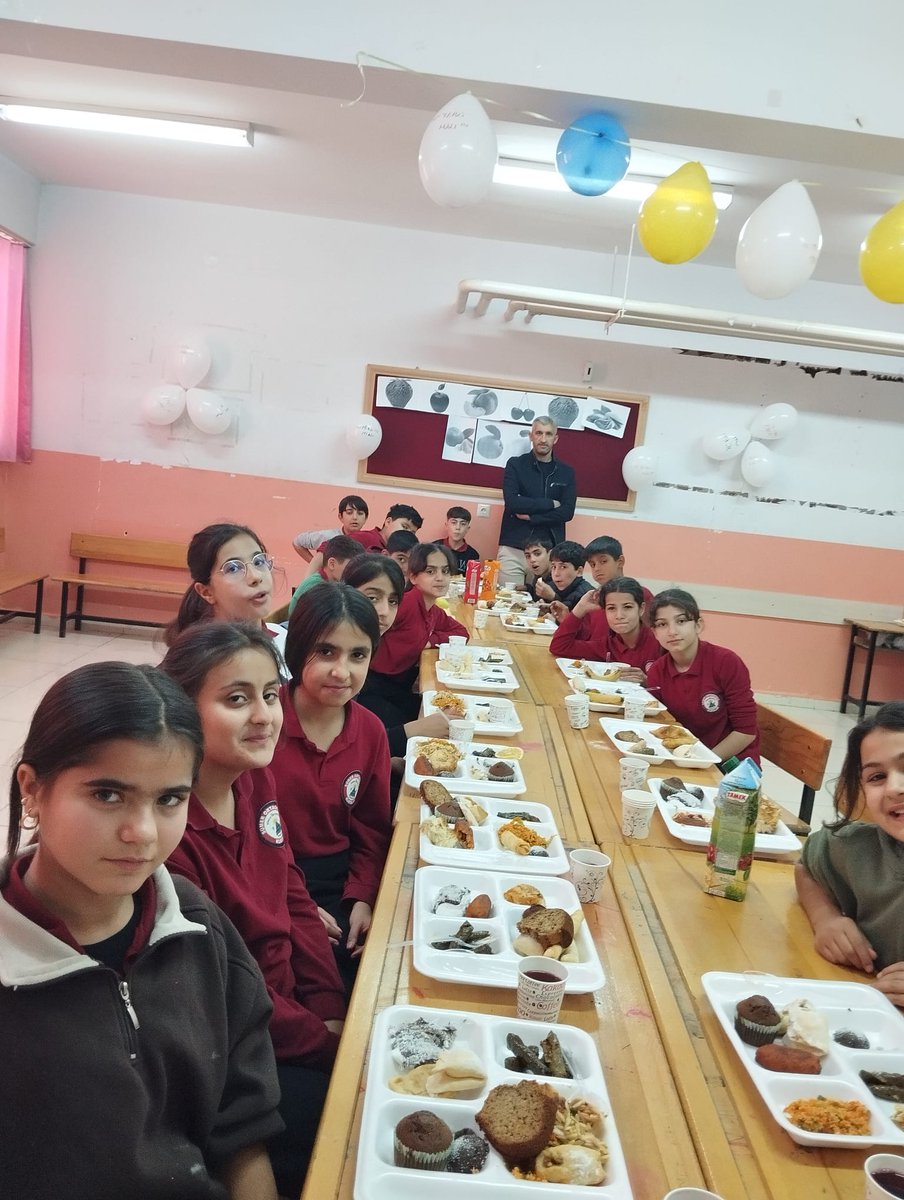 Toprağımızdan çıkan, emeğimizle büyüyen her ürün geleceğimizdir.
Yerli malı kullan, Türkiye kazansın!
#YerliMalıHaftası #YerliÜretim #MilliEkonomi <a href="/ceylan_i/">Emir Ceylan</a> <a href="/fatihaltayli/">Fatih Altayli 🔴🇹🇷</a> <a href="/KurtalanMem/">Kurtalan İlçe Milli Eğitim Müdürlüğü</a>