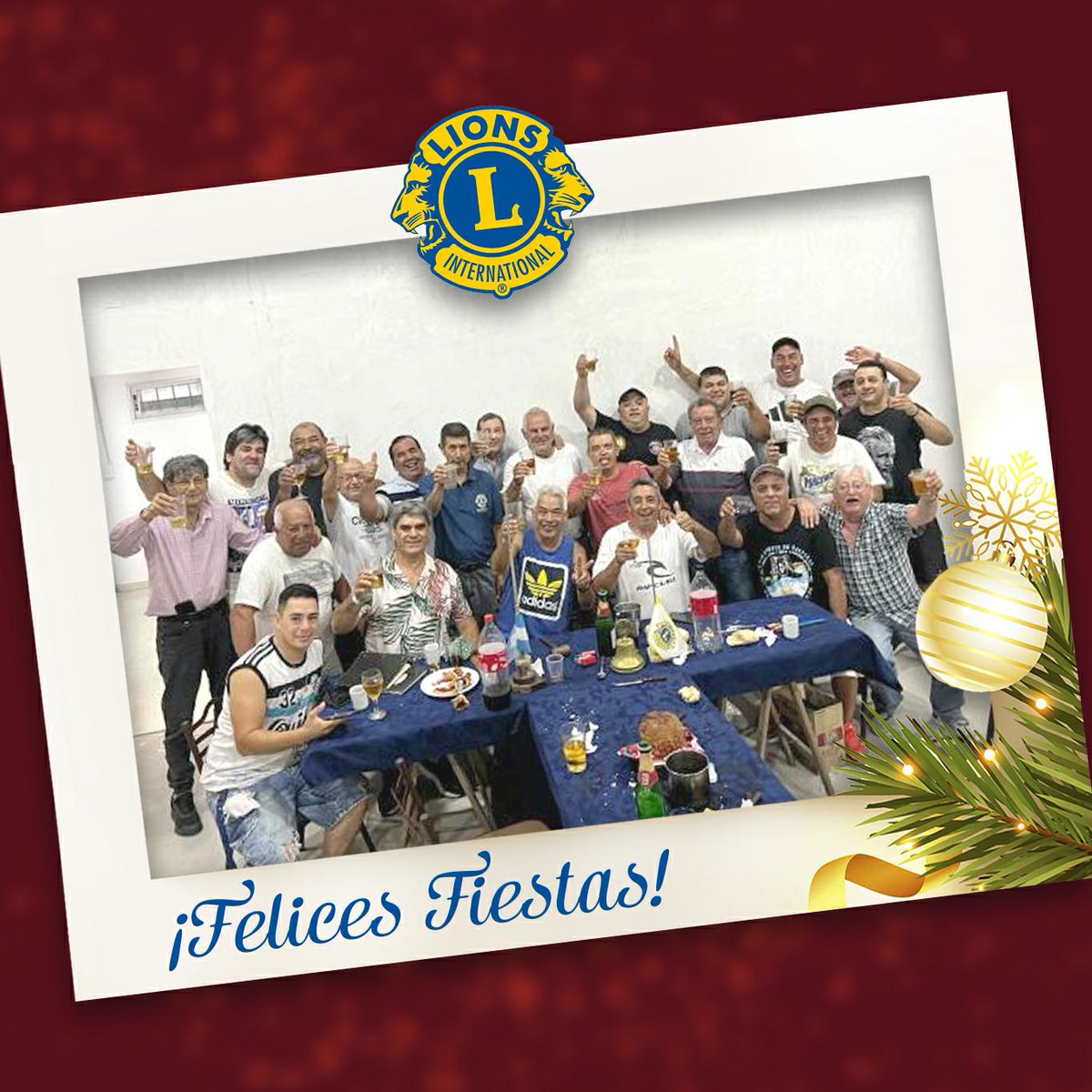 emleca_elc's tweet photo. Compartiendo con los amigos del Club de Leones Mariano Acosta cena y brindis de fin de año 
🇦🇷👍😀👍🇦🇷 https://t.co/dRfWchAsyu
