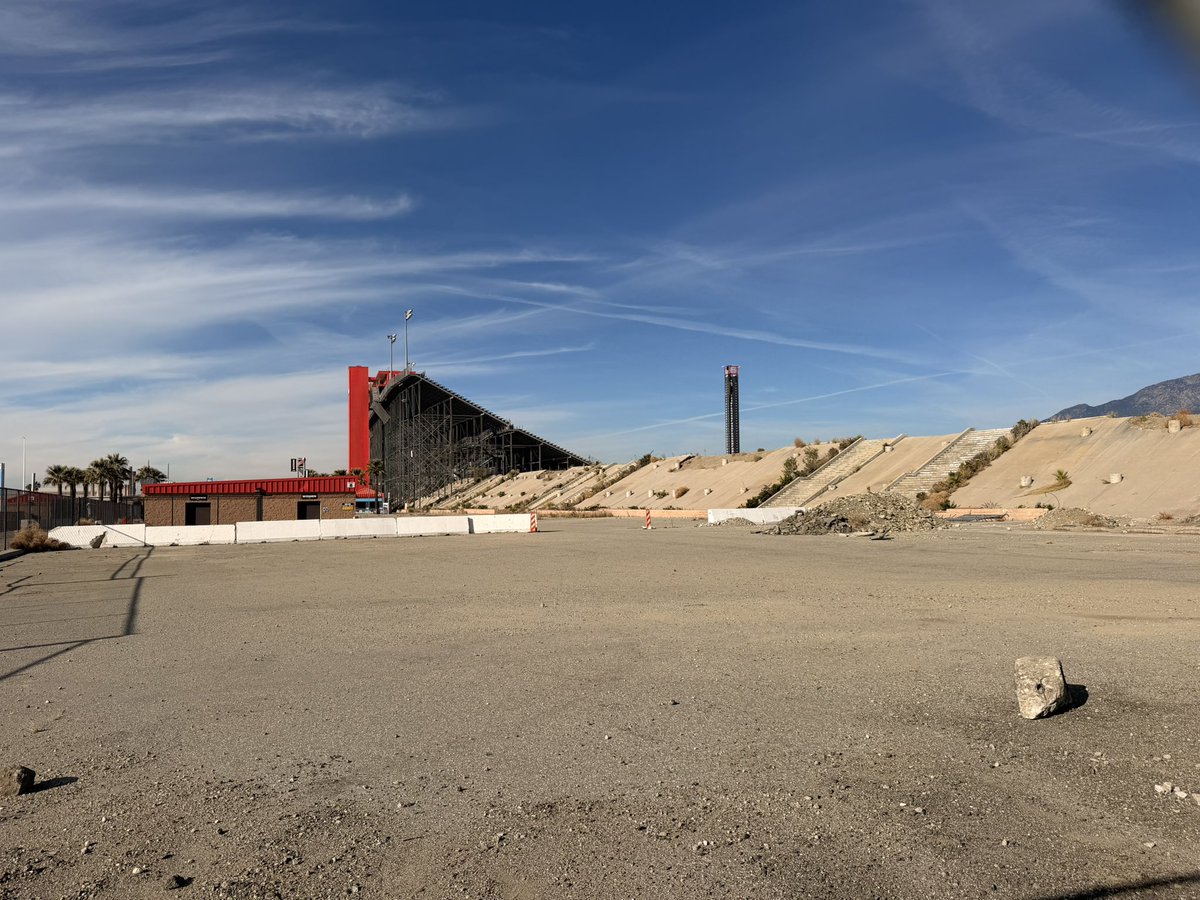 RyanVargas_23's tweet image. Having a good Sunday? 

Cool, anyways-

Here’s Auto Club Speedway as of this morning, Dec 21, 2025.
