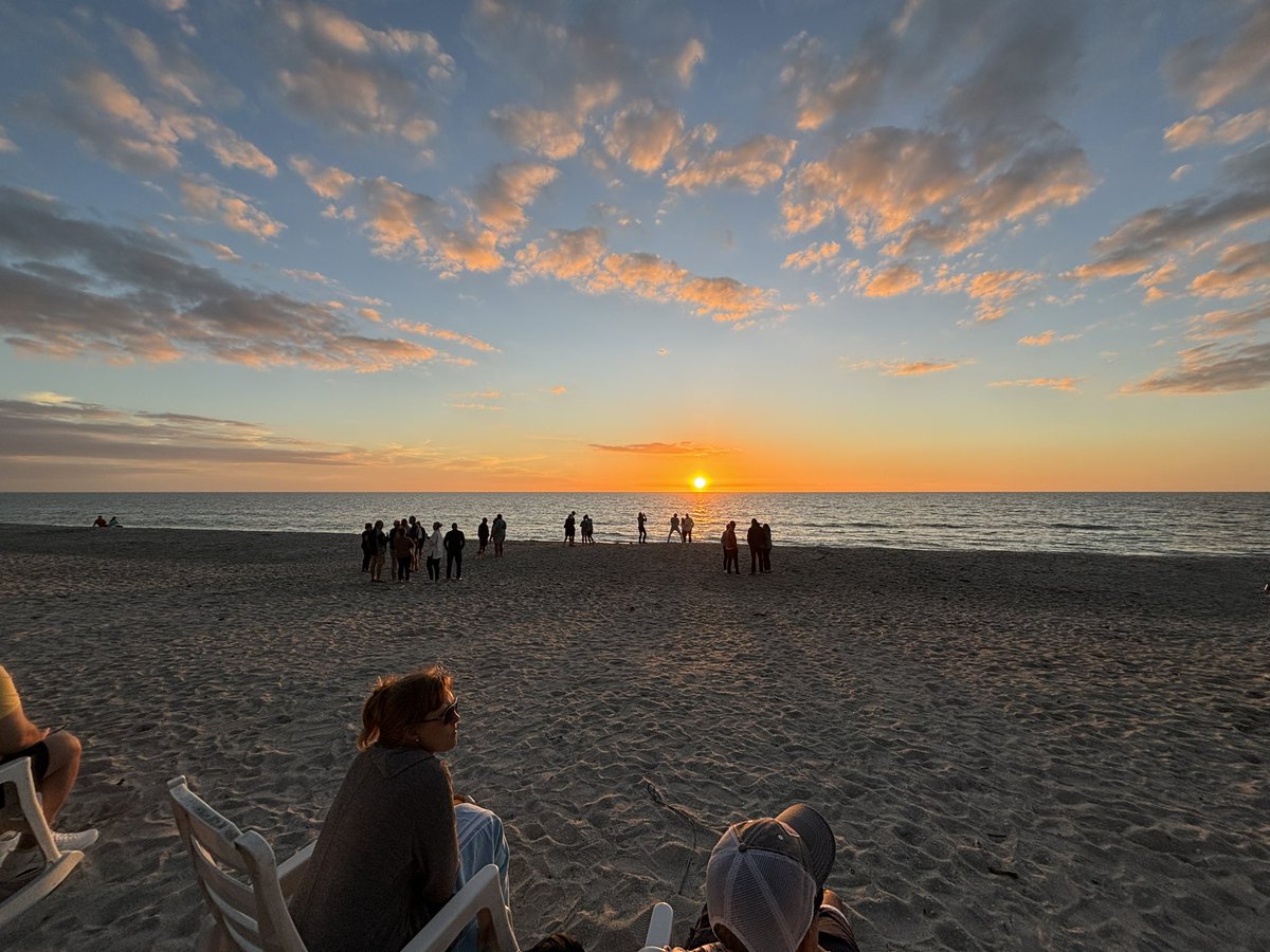 Captiva_Blog's tweet image. Happy Winter Solstice.

Sunset is at 5:41 p.m. today. 

🌅 

#swfl #sanibel #captiva #myfortmyers