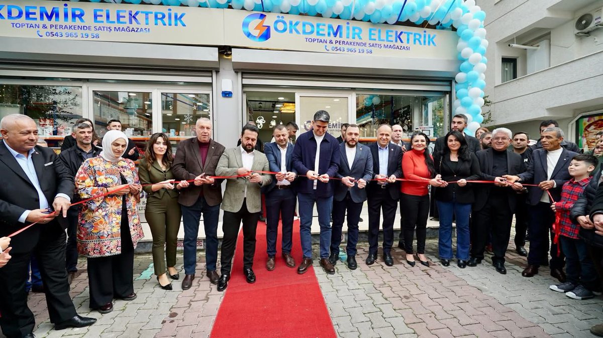 Bir arada olmanın değer kazandığı buluşmalarda yer aldık.

• Önceki dönem ilçe yöneticimiz Ozan Gökdemir’in iş yerinin açılış törenine katılarak bu yeni başlangıcında yanında olduk.
• İlçe yöneticimiz Ertan Doğan’ın babası Adıgüzel Doğan’ın 40. gün lokmasına katıldık.
• Kartal