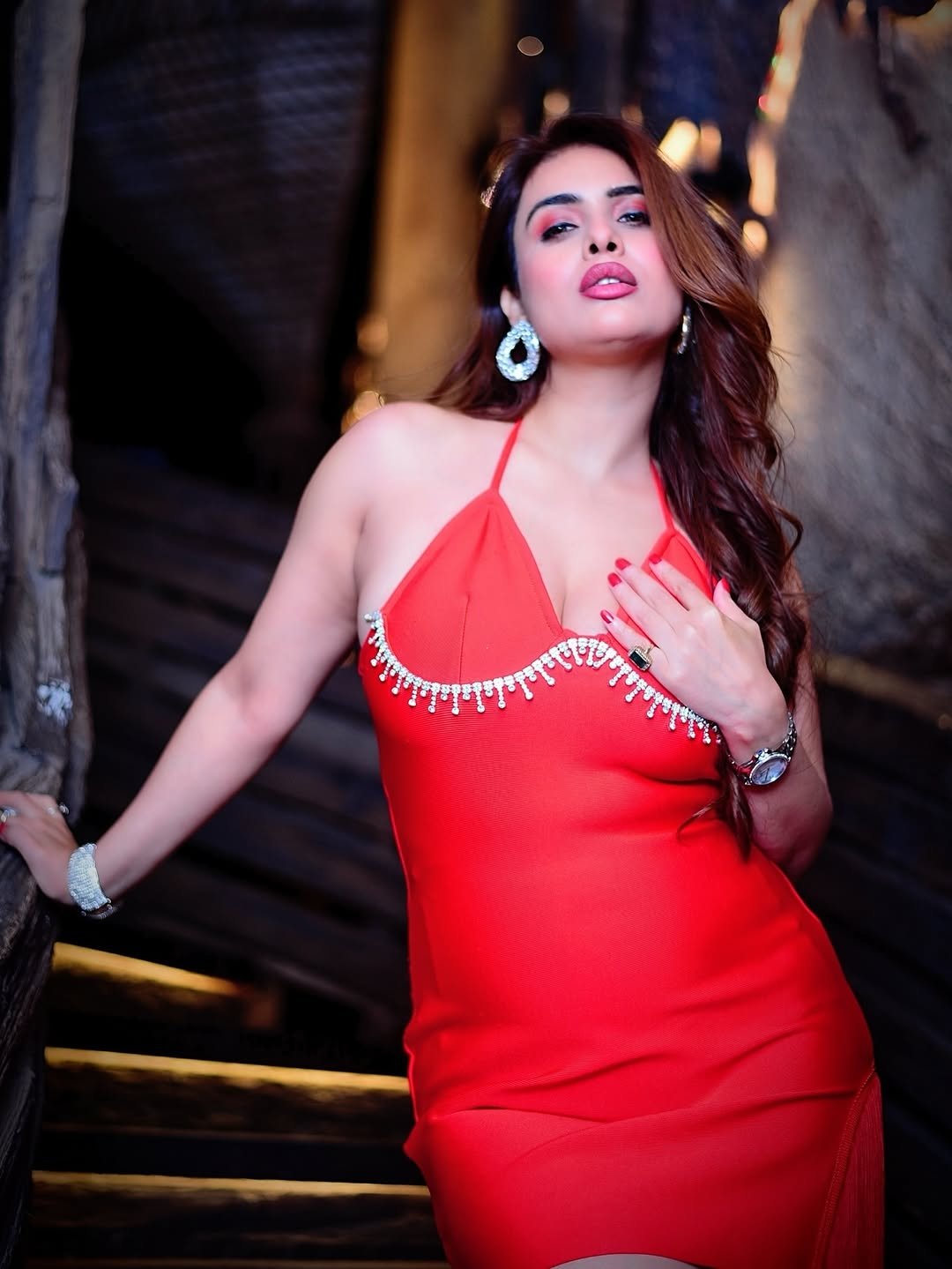 G8tAktvbQAEFjKD?format=jpg&name=large