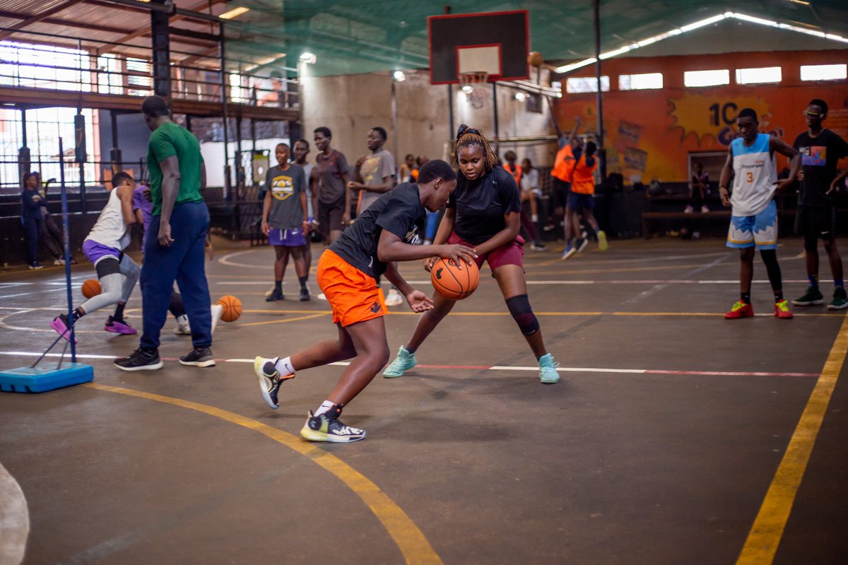 #iHoopsBasketball tweet media