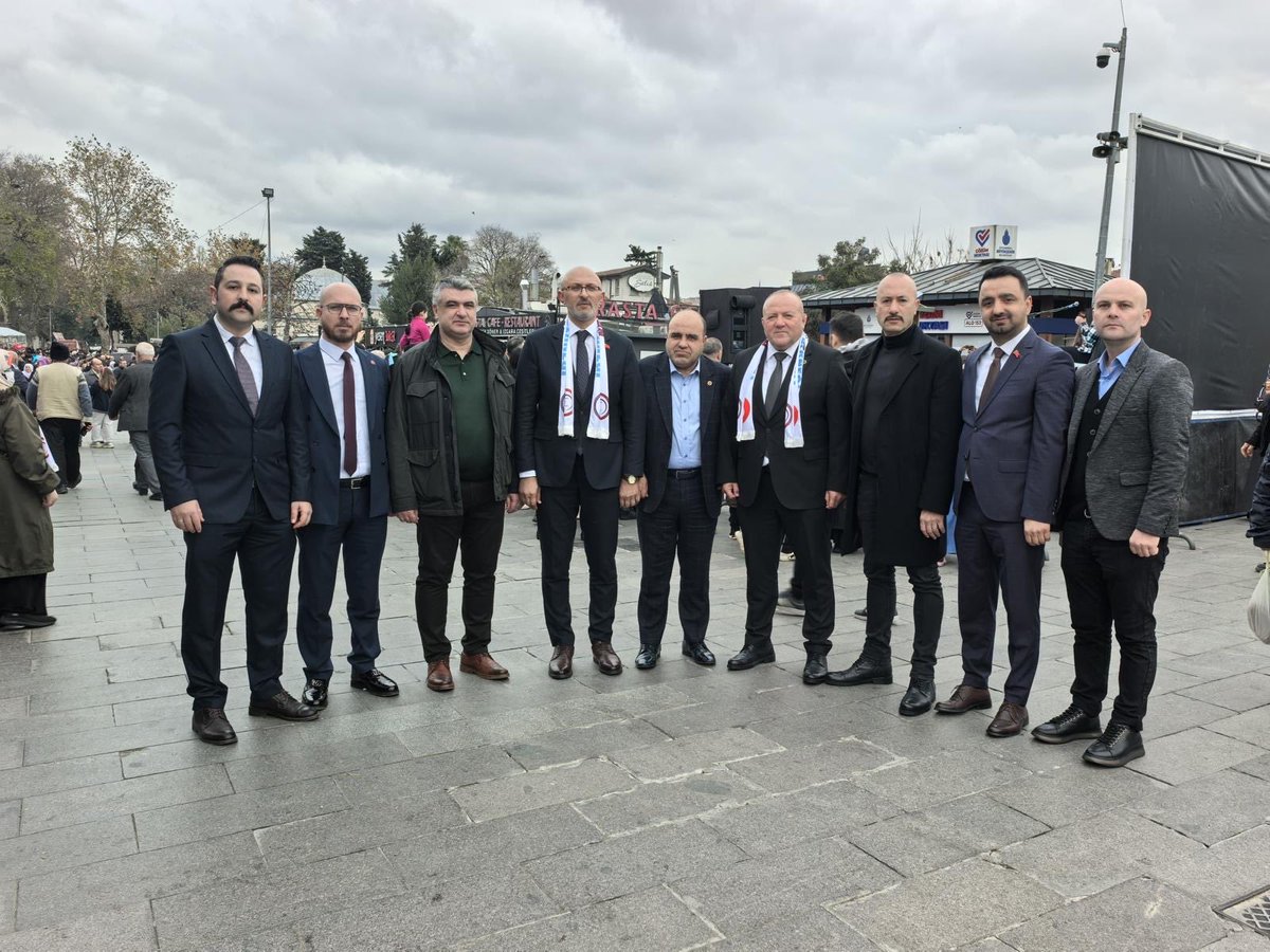 Genel Başkanımız Sayın Devlet Bahçeli’nin talimatları ile “#HayırlıGünlerKomşum” ve “#DerdinDerdimizdir” ziyaretleri kapsamında, Eyüpsultan Trabzonlular Derneği’nin düzenlemiş olduğu 1. Hamsi Festivali programında; Sivil Toplum Kuruluşlarından Sorumlu İl Başkan Yardımcımız Sn.