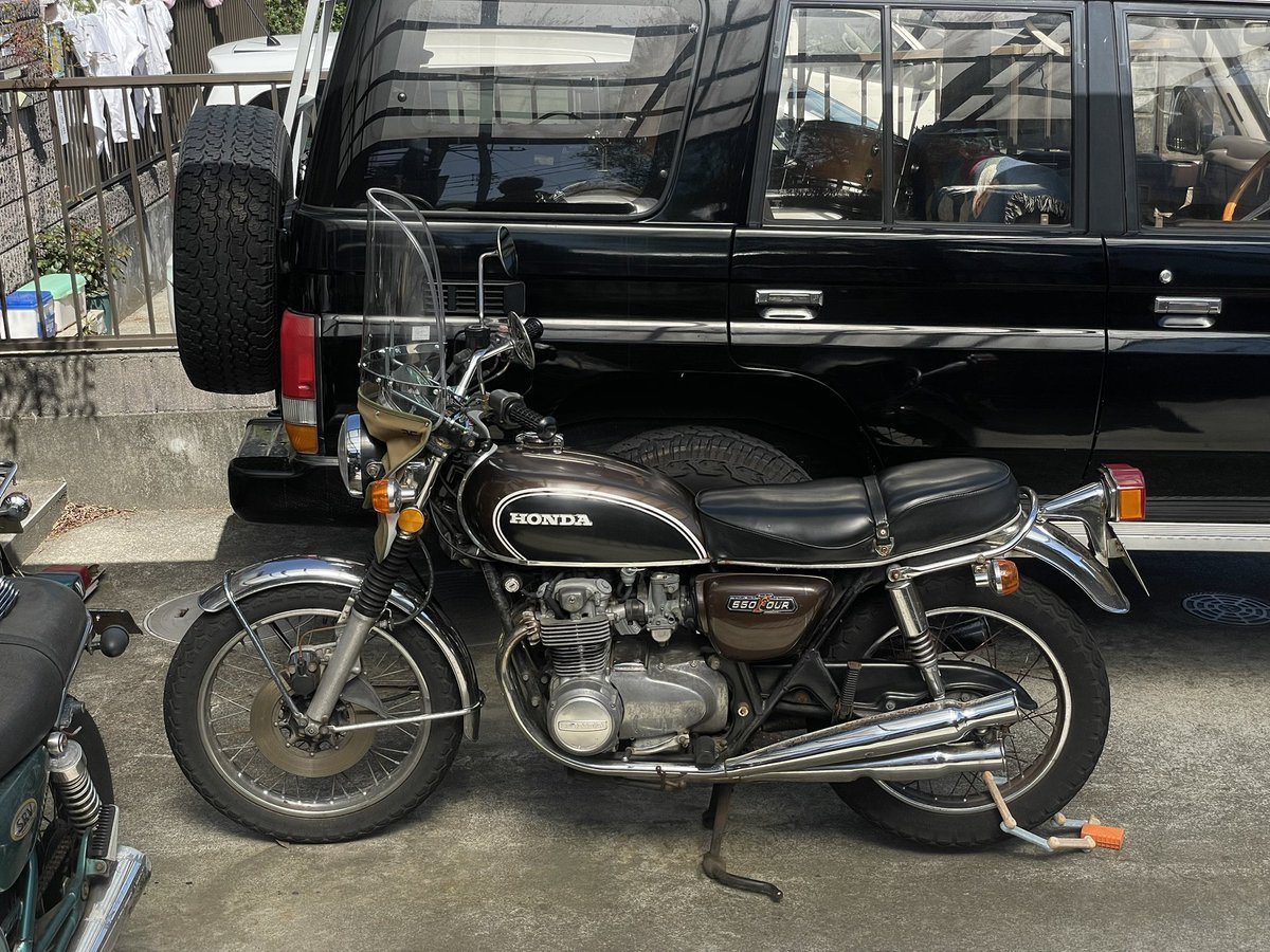 jidoushatounan's tweet photo. 【バイク盗難】ホンダ CB550Four

日時：2025年12月20日18:00〜21日19:00の間
被害場所：神奈川県厚木市
ナンバー：相模 う 3713
特徴：ウインドウスクリーン付き、全体にサビが有り

拡散のご協力をお願いします！

#拡散希望
#RT希望 
@yuyanaga1 https://t.co/wslZQHYB4M
