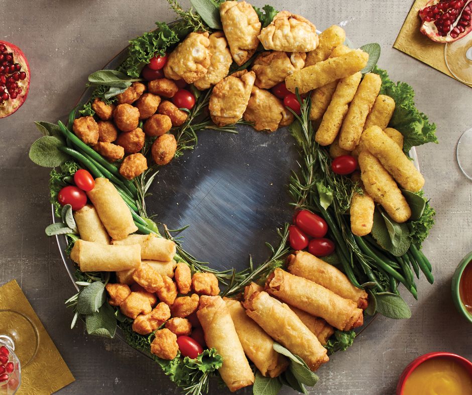 🪄🌿Ajoutez une touche spéciale à vos bouchées : fines herbes, fruits de saison ou forme amusante (aimez-vous notre couronne ?!). Savourez les Fêtes une bouchée à la fois : Bâtonnets de mozzarella, Assortiment de hors-d’œuvre à l’asiatique et plus encore > ow.ly/oTsQ50XMalz