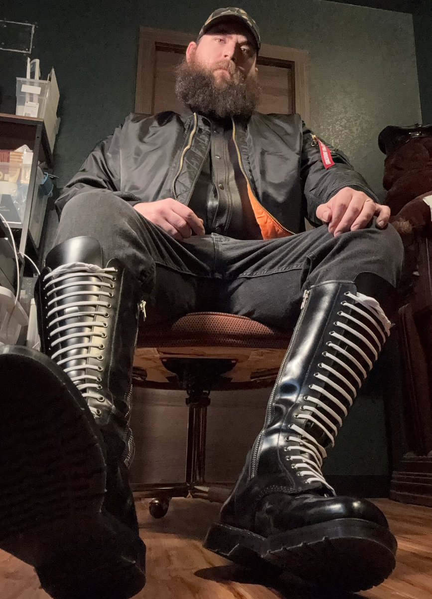 The Boot Bear tweet media