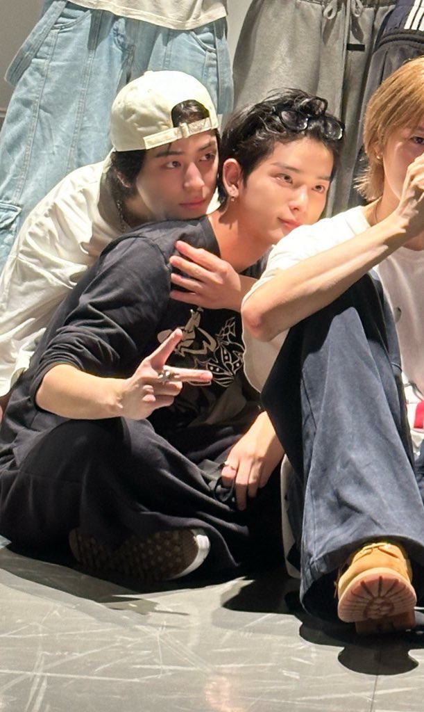 아 따끈해보이는거 너무 좋다...🤯