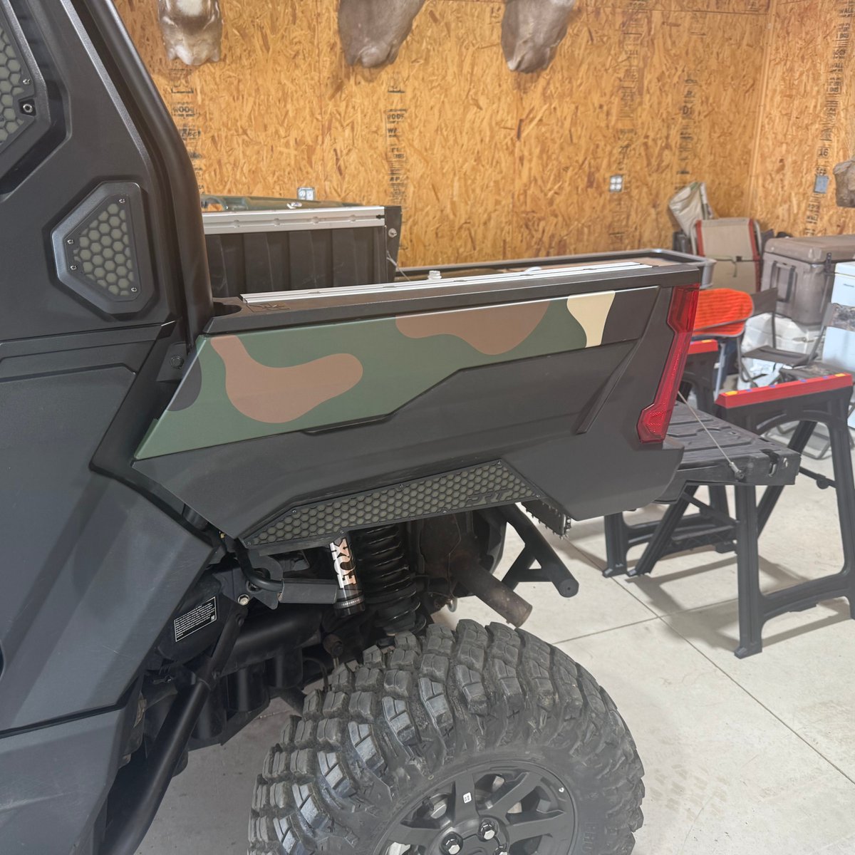 CamoWraps's tweet photo. Classic Woodland Jumbo hits hard on this Polaris Ranger XP 1000 💪
Wrapped by Craig Lunsford

🎄 25% OFF all vehicle wraps thru 12/28!
Use code: XMAS25

#CamoWraps #WrapLife #VinylWrap #CamoWrap #Camouflage #Camo #PolarisRanger #UTVwrap https://t.co/eQGil8SZqy