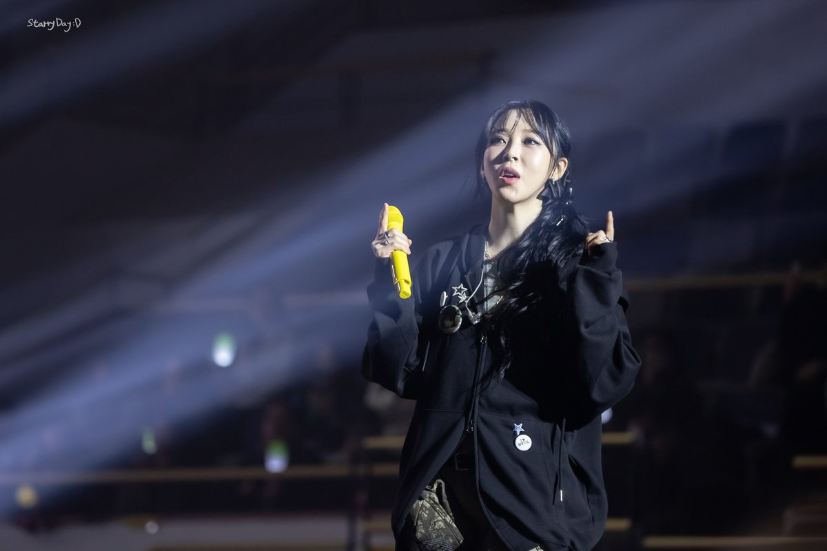 Starry Day tweet media