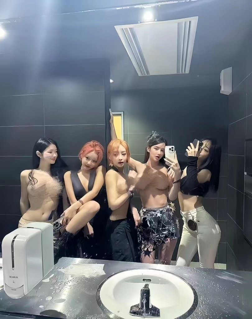 RamirezLin99741's tweet image. 和几个闺蜜一起建了个 约炮群（俱乐部），可以聊天，可以线下

点这个进群——&amp;gt;hyfcye.ypjlbmm.org/a/lpbgfm