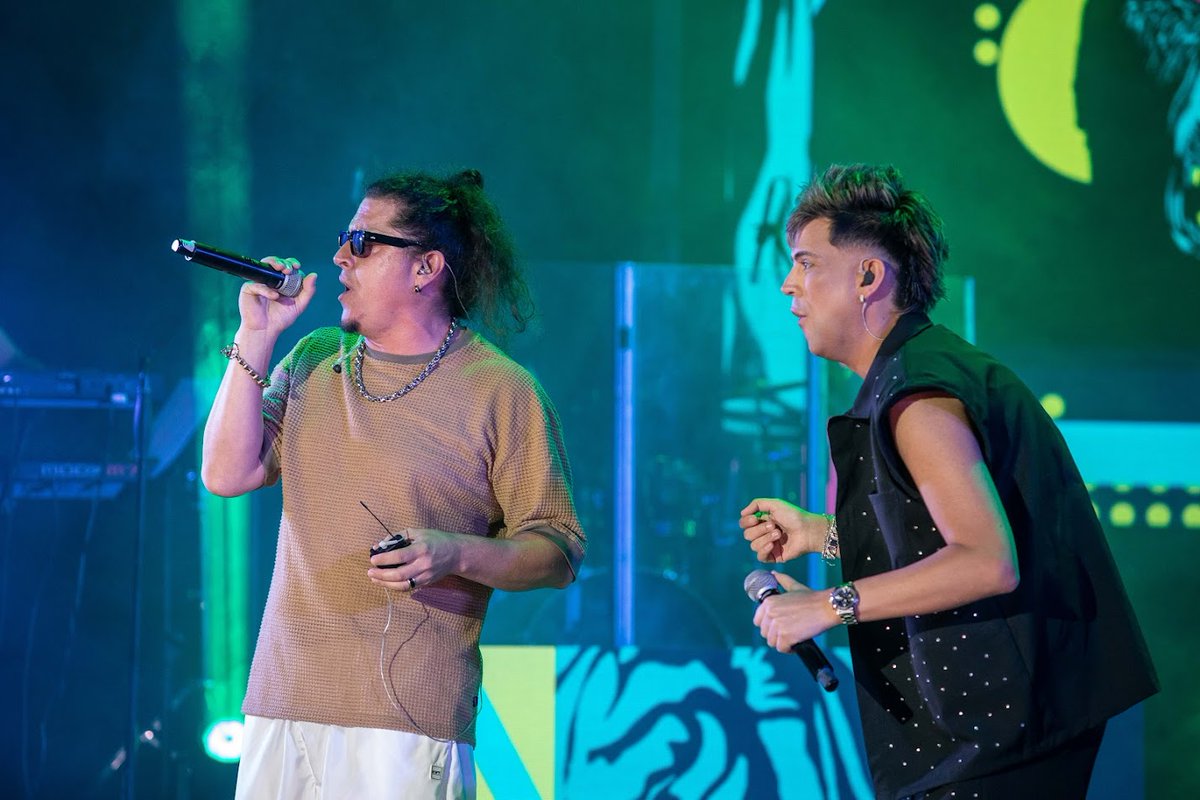 Imágenes del festival "Navidad solidaria" de David Lozano y sus amigos en el Teatro Alberdi con entrada libre y colaboración de juguetes para los Centros de Extensión Territorial UNT #ExtensiónNosTransforma <a href="/MediosUNT/">UNT Tucumán</a> <a href="/MarceloMirkin/">Marcelo Mirkin</a>