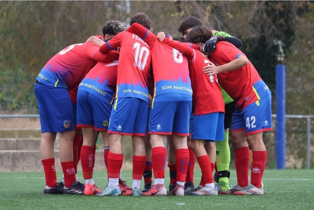 ⏱️ FINAL! 

⚔️ Filial Masculí 6-1 <a href="/SGPENITENTES/">SANT GENIS-PENITENTES CD</a>
⚽️ Óscar, Ribera (4) i Ricard

📝 Nou triomf que deixa l'equip segon a la #4cat19.

🎉 Enhorabona, EQUIP!

[📷 Marcos Castillo]

#SomMartinenc #futbolcat