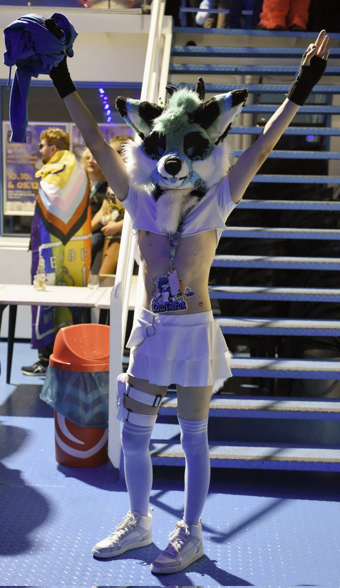 ColdTheFox's tweet image. Femboys win !! 🙌

📸 : @Kiba_Wolfy