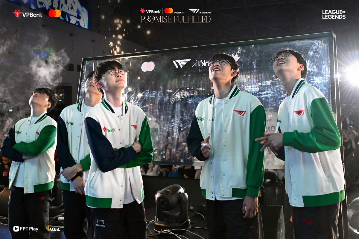 ica 🐧 tweet media