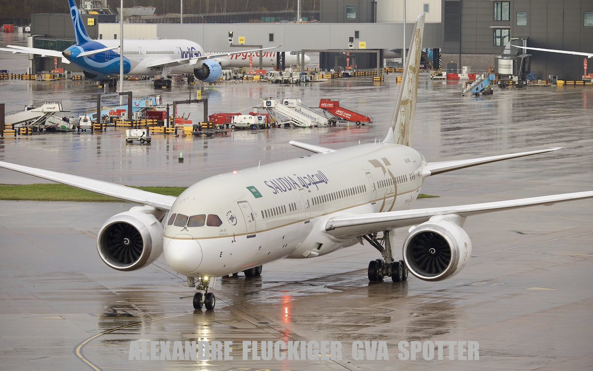 Saudi Arabian Airlines 🇸🇦
HZ-ARE
Boeing 787-9 Dreamliner 
MAN 14-12-2025 🇬🇧
<a href="/manairport/">Manchester Airport</a> <a href="/Saudi_Airlines/">السعودية</a>