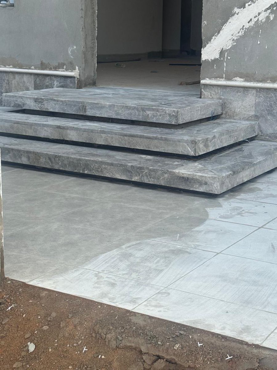 hf22211's tweet photo. مشروع فلل أبعاد طيبة يتقدّم خطوة بخطوة 🏗️
تشطيبات حديثة وتصميم يوفر مساحة وراحة لكل أسرة https://t.co/J7b2vtE7rR